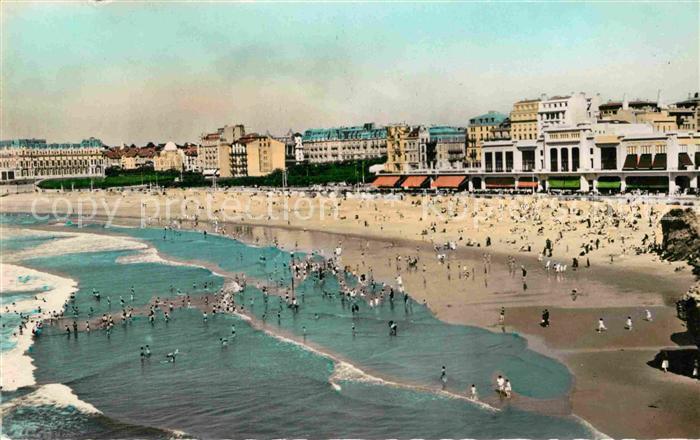 Biarritz Pyrenees Atlantiques Casino Strand