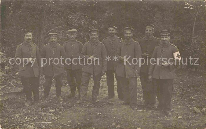 Militaria WK1 Gruppenfoto Rotes Kreuz Onkel Christof Heinz