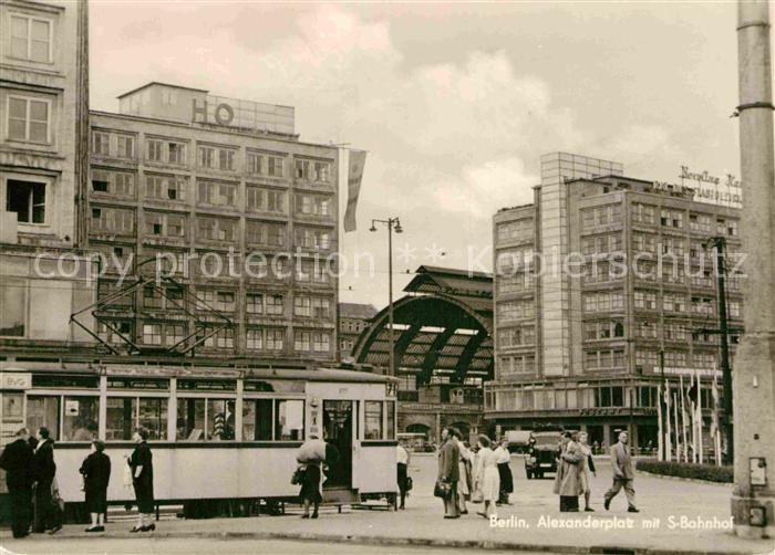 Strassenbahn Berlin Alexanderplatz S-Bahnhof