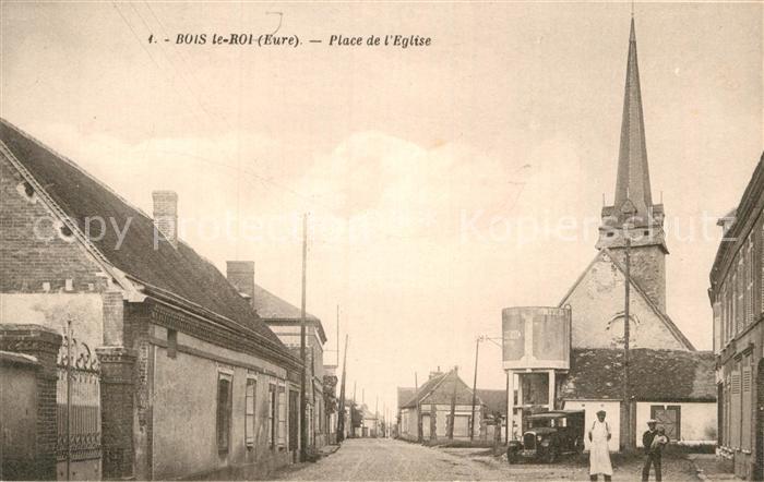Bois-le-Roi Eure Place de Eglise