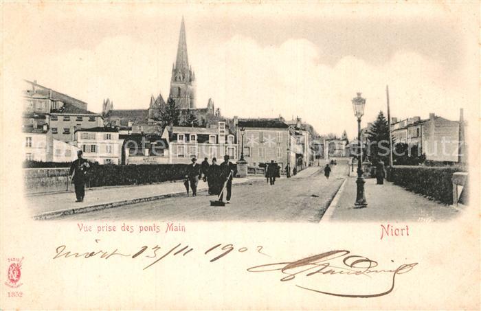 Niort 79 Vue prise des ponts Main