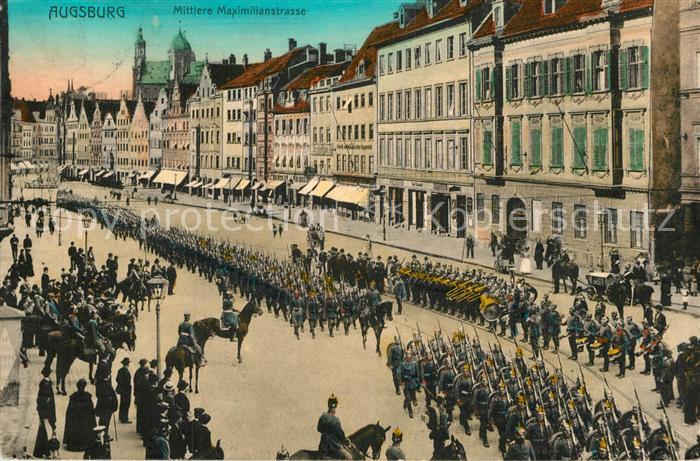 Augsburg Mittlere Maximilianstrasse Parade