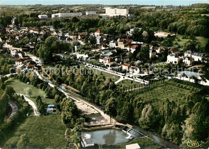 Toucy Fliegeraufnahme Piscine