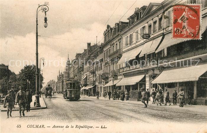 Colmar Haut Rhin Elsass Avenue de la Republique Strassenbahn