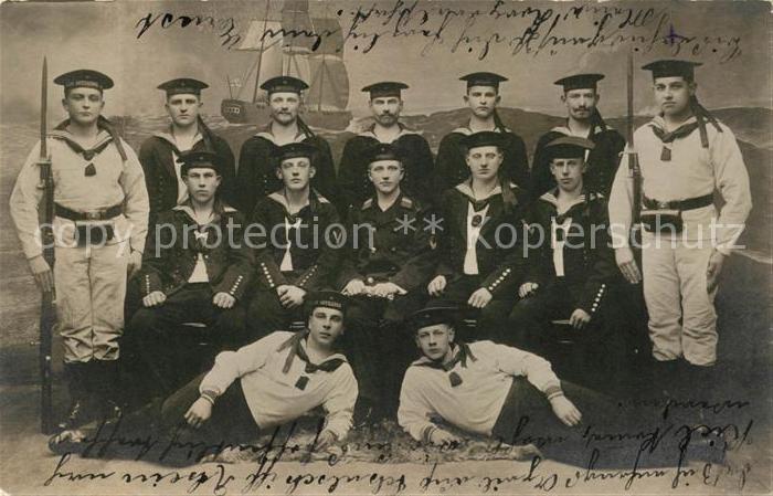 Cuxhaven Nordseebad Gruppenfoto Marinesoldaten