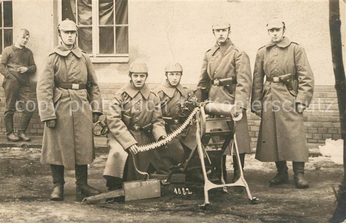 Militaria Deutschland WK1 Magdeburg Maschinengewehr MG Foto