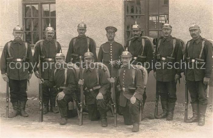 Militaria Deutschland WK1 Villingen Foto Uniformen