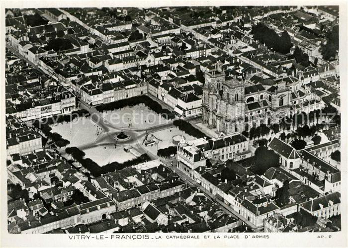 Vitry-le-Francois Cathedrale et Place d Armes vue aérienne