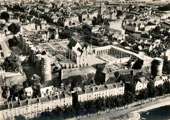 Angers Chateau du Roi René XIII siecle Logis Royal Chapelle Chatelet et Galerie