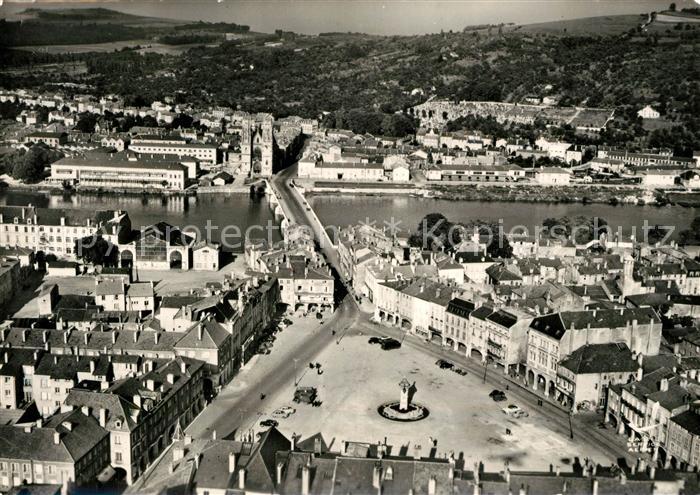 Mousson Fliegeraufnahme Place Durac Pont sur la Moselle