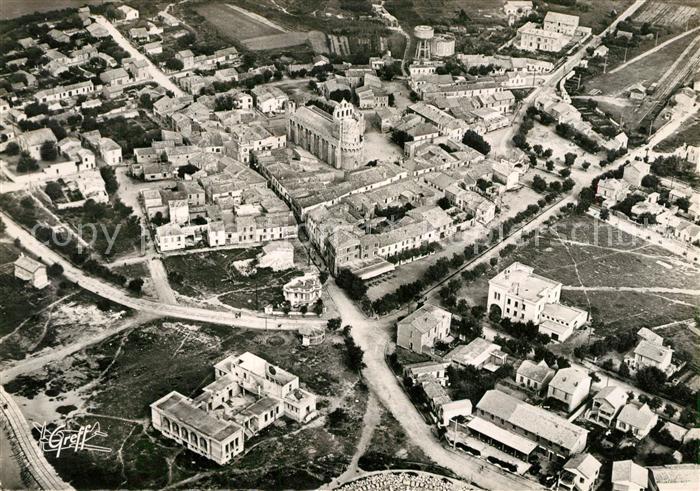 Les Saintes-Maries-de-la-Mer Fliegeraufnahme Kirche Altstadt