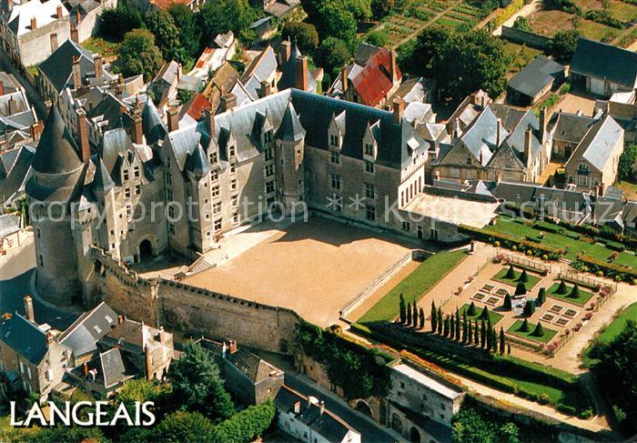 Langeais Fliegeraufnahme Chateau