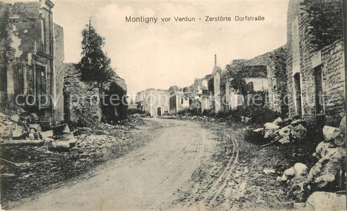 Verdun Meuse Zerstörte Dorfstrasse