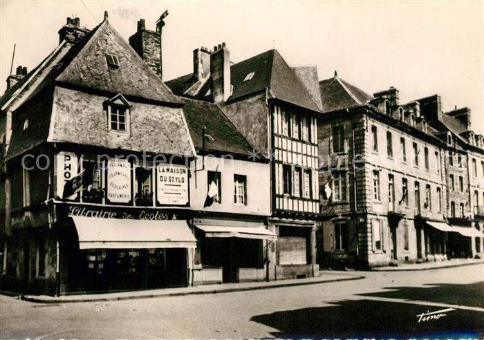 Paimpol Vieilles maisons Place du Martray