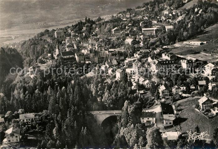 Saint-Gervais-les-Bains La Ville et le Pont vue aérienne