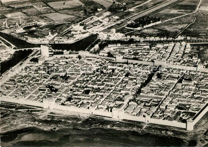 Aigues-Mortes Gard Vue aérienne