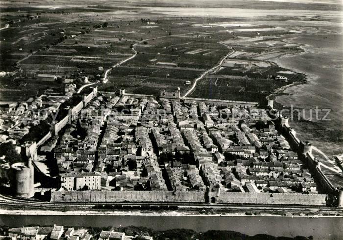 Aigues-Mortes Gard Vue aérienne