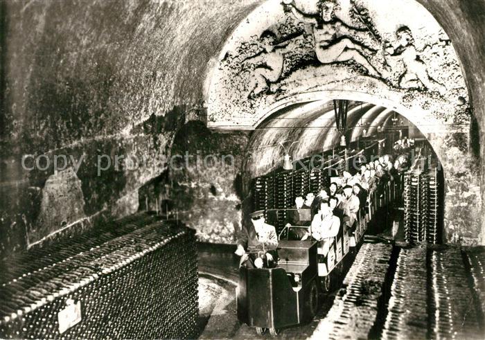 Epernay 51 Visite des Caves Champagne Mercier en train électrique