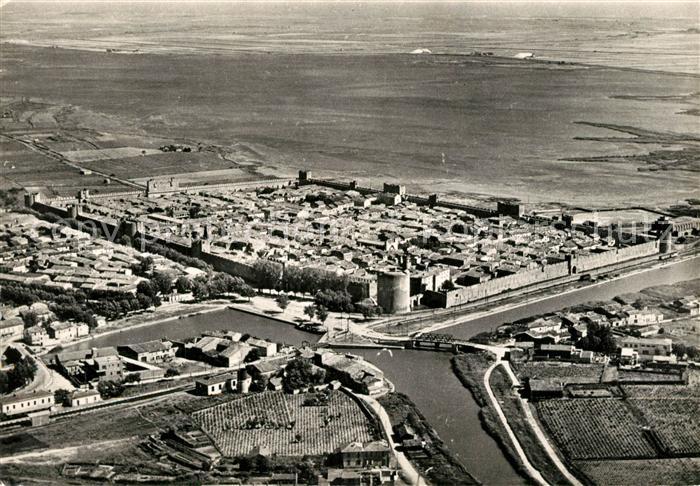 Aigues-Mortes Gard Vue aérienne