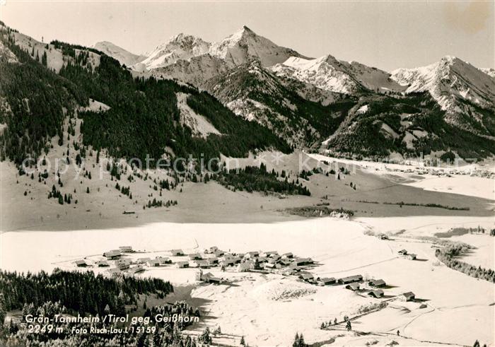 Graen Tirol gegen Geisshorn Winterpanorama Allgaeuer Alpen