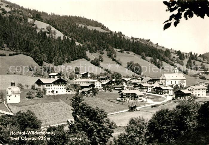 Wildschoenau Tirol Panorama Hochtal Ortsansicht mit Kirche