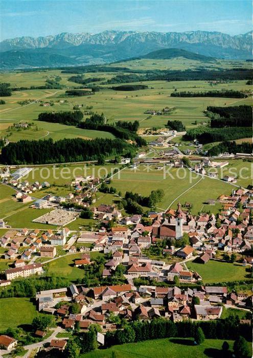 Voecklamarkt mit Hoellengebirge Fliegeraufnahme