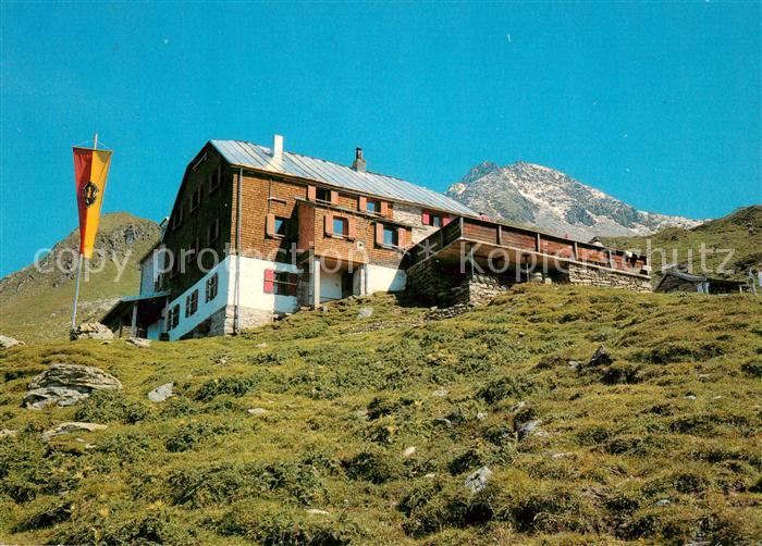 Edelhuette Berghütte mit Blick zur Ahornspitze Zil