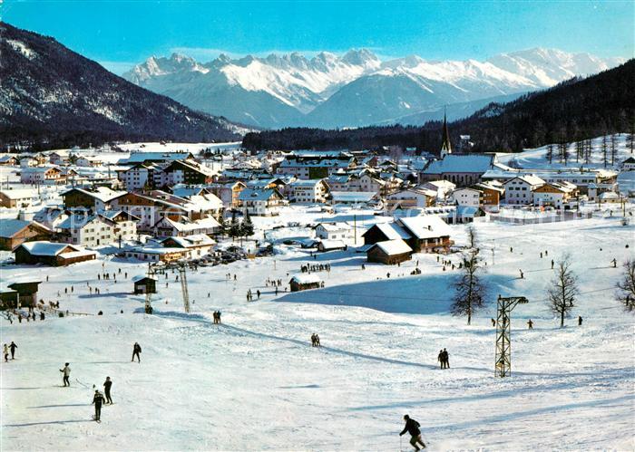 Seefeld Tirol Panorama Wintersportplatz mit Kalkkoegel Stubaier Alpen
