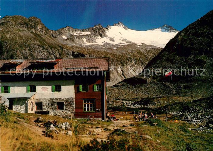 Mayrhofen Zillertal Alpenrosehuette Zemmgrund mit Hornspitzen Zillertaler Alpen