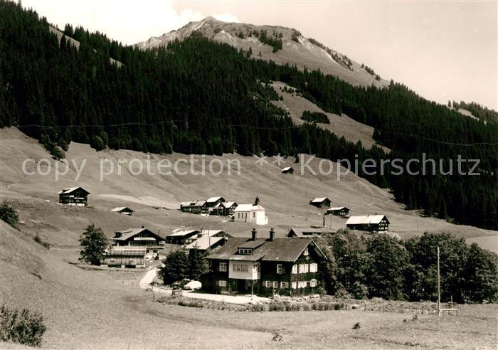 Baad Mittelberg Kleinwalsertal mit Walmendingerhorn