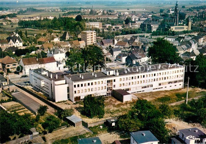 Leuze Vue aerienne La clinique maternite