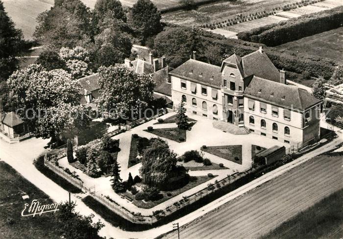 Sougeres sur Sinotte Maison Familiale de Cure du Petit Pien Vue generale aerienn