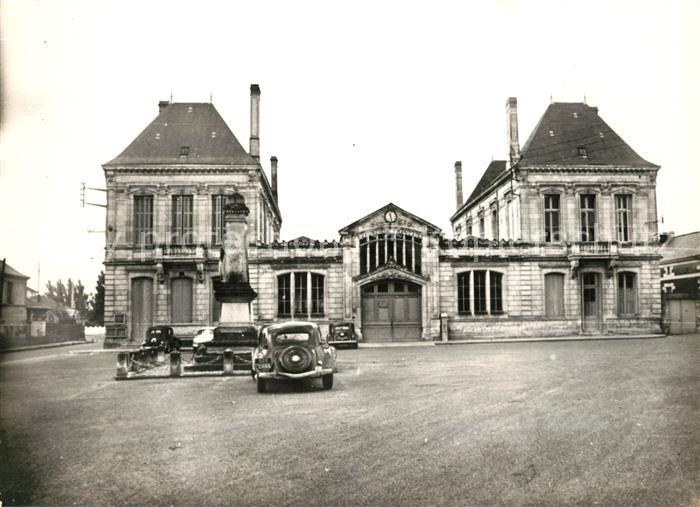 Lencloitre Hotel de Ville