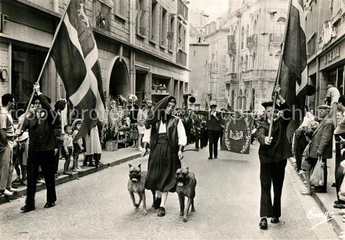 Saint-Malo 35 Groupe Folklorique Quic-en-Groigne Chiennetier Dogues Gardiens Cit