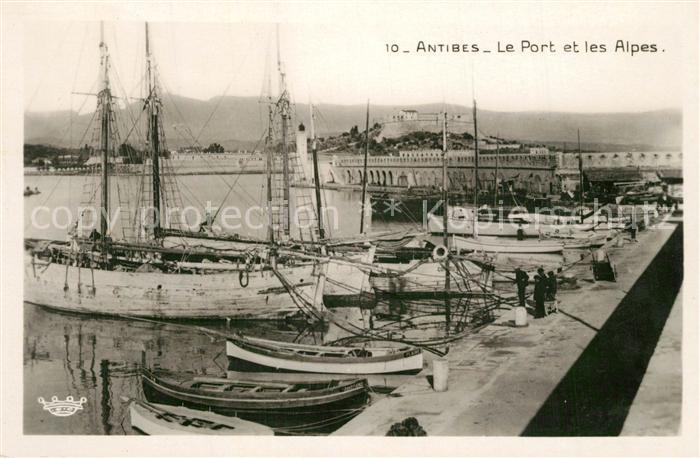 Antibes Alpes Maritimes Port et les Alpes