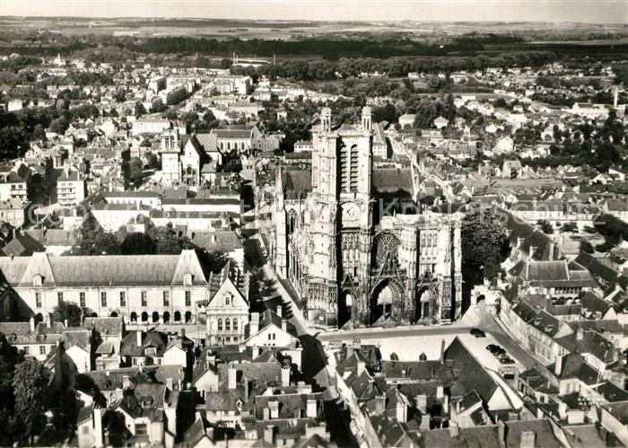 Troyes Aube Fliegeraufnahme Place Cathedrale St-Pierre