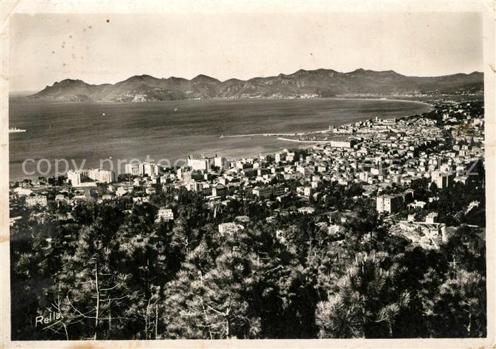 Cannes Alpes-Maritimes Vue generale et l'Esterel