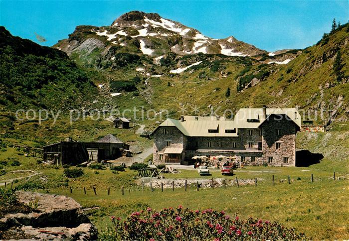 Radstaedter Tauern Seekarhaus mit Seekarspitze