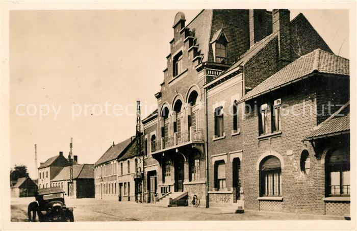 Ostricourt La Mairie et la Place