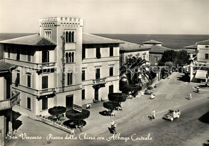 San Vincenzo Toscana Piazza della Chiesa con Albergo Central