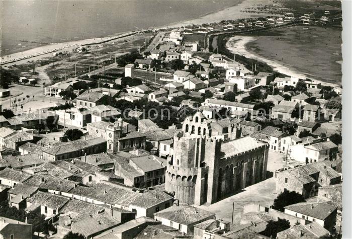 Les Saintes-Maries-de-la-Mer Fliegeraufnahme Eglise