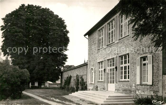 Jouy-sur-Morin Maison de Republique Moulin
