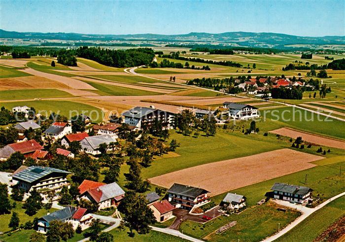 Hipping St Georgen Fliegeraufnahme mit Gasthof Schmoller