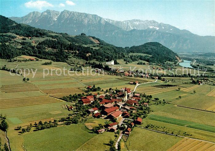 Erl Tirol Passionsspielort mit Passionsspielhaus gegen Zahmen und Wilden Kaiser