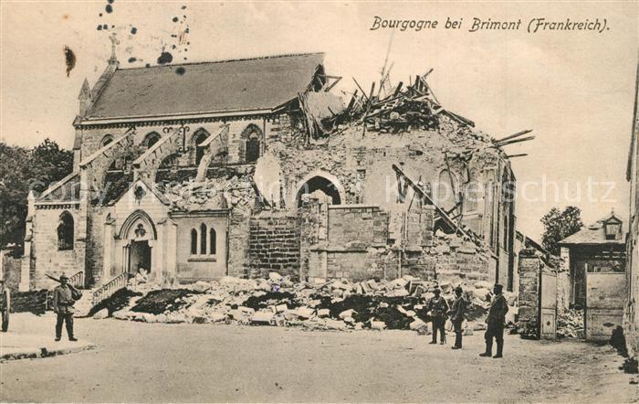 Bourgogne Marne bei Brimont Kirchenruine Soldaten