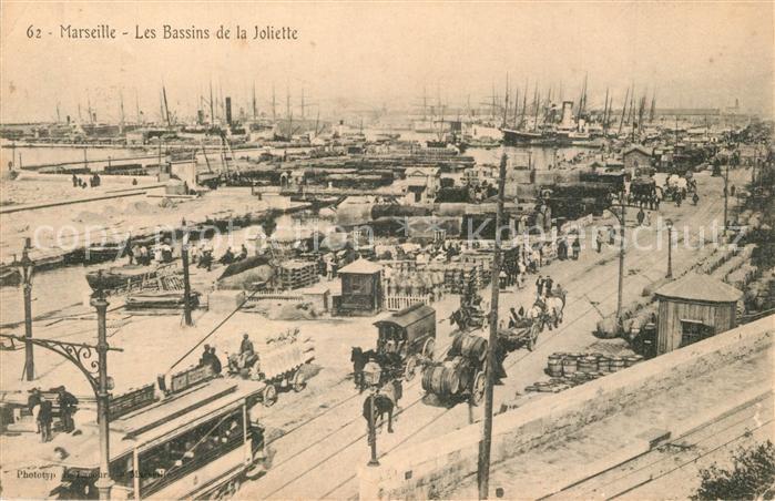 Marseille Bouches-du-Rhone Les Bassins de la Joliette Hafen Pferdewagen