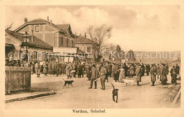 Verdun Meuse Bahnhof Soldaten
