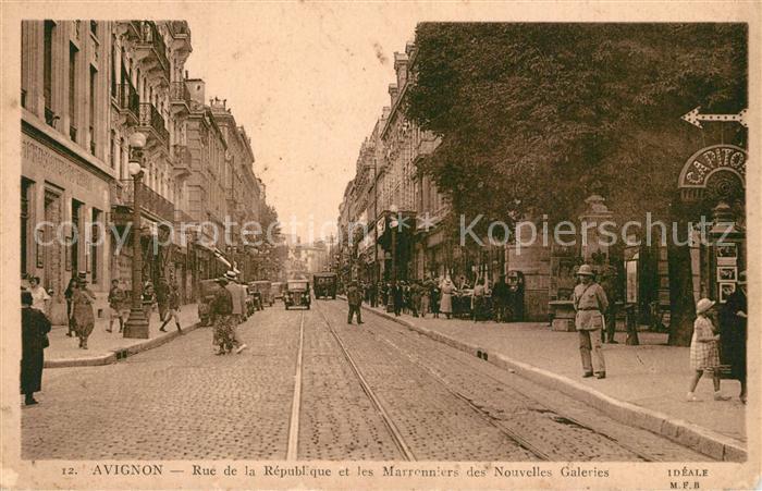 Avignon Vaucluse Rue de la Republiaque