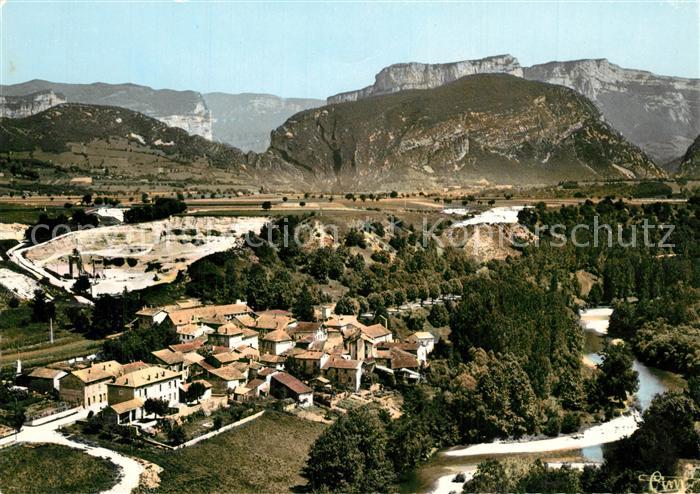 Auberives-en-Royans Fliegeraufnahme