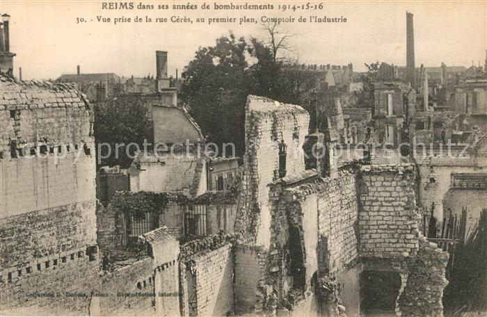 Reims Champagne Ardenne dans ses annees de bombardements 1914-16 Vue prise de la